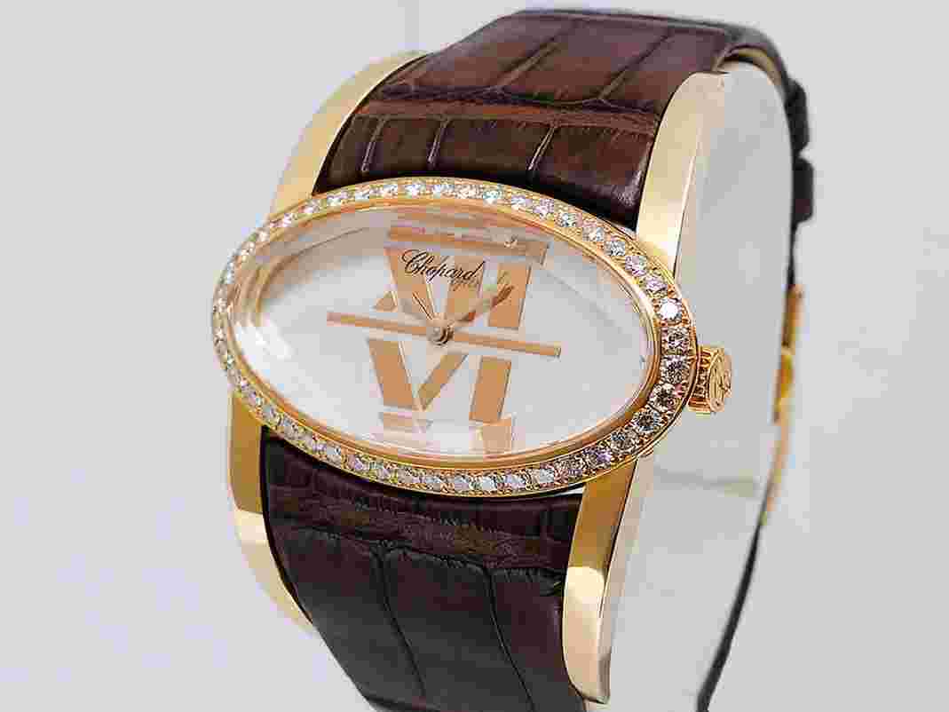 Chopard Happy Diamonds
                           
                                 Classic Lady's Happy Oval Diamonds 139018 18K Rose Gold