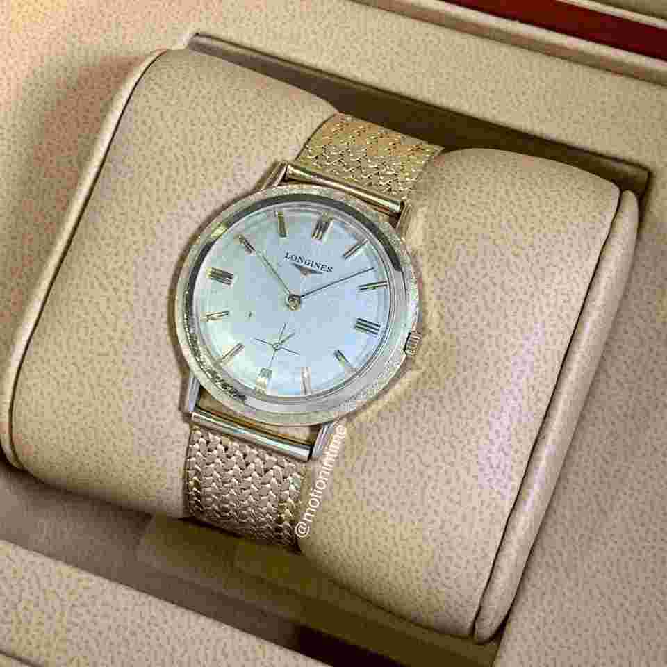Longines
by Wittnauer 34mm Vintage Circa 1956 14kt Yellow Gold Manual
