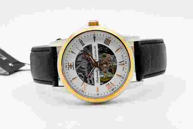Thomas Earnshaw Beagle Automatic 42mm NEW 6625