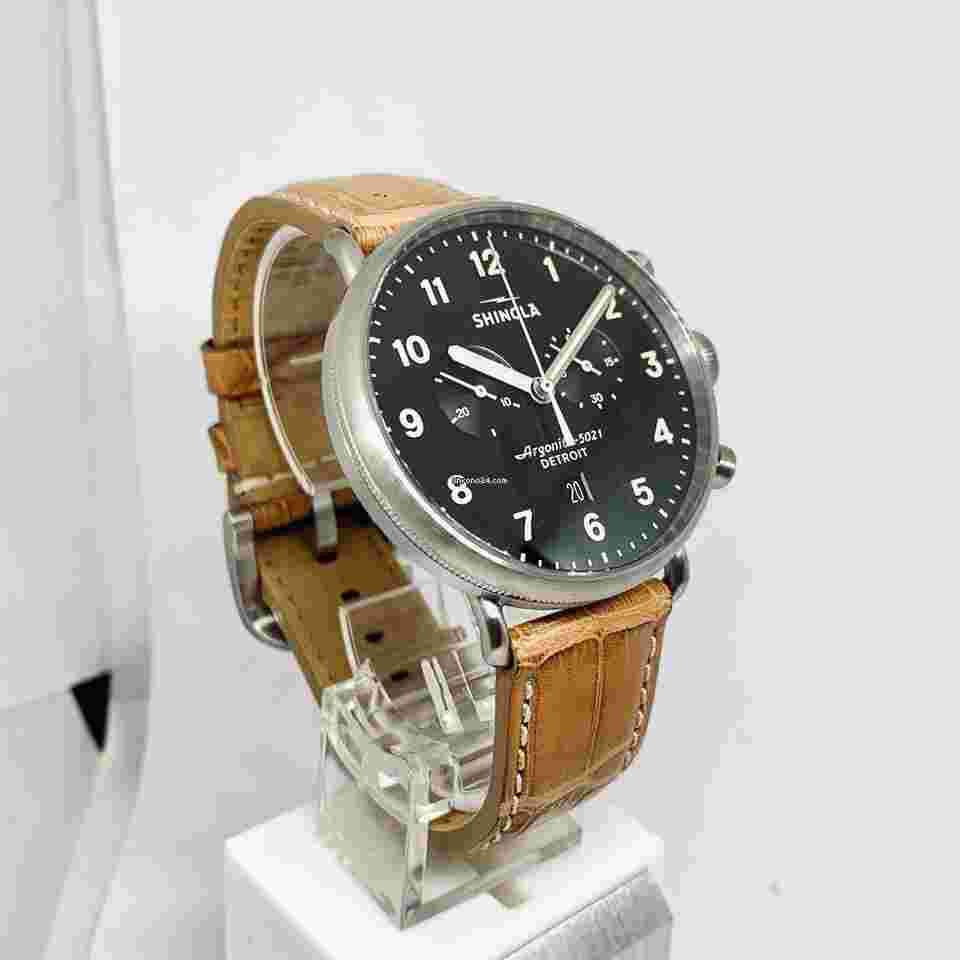 Shinola
Stainless Steel The Canfield Chrono Watch - S0120001942