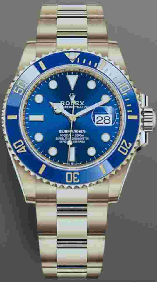 Rolex Submariner Date
                           
                                 41mm Yellow Gold Blue Dial 126618LB