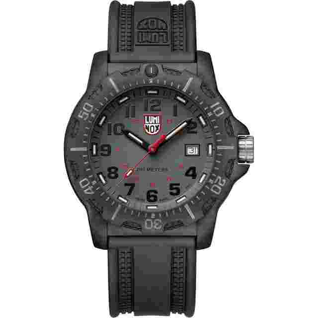 Luminox
                           
                                 Navy Seal XL.8882.F Gray Dial Carbonox Swiss Quartz 200M Men's Watch