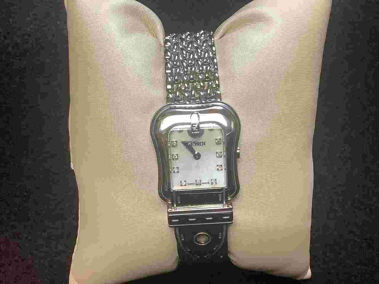 Fendi
                           
                                 Orologi F386240