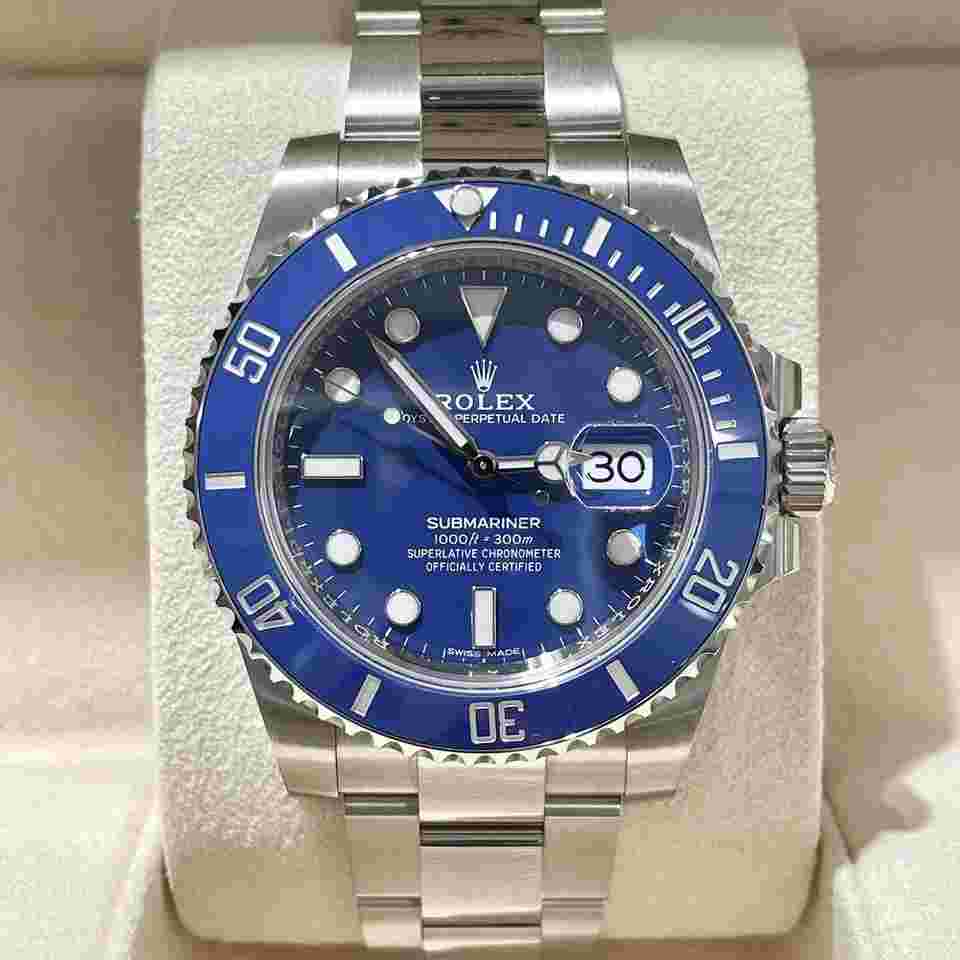 Rolex Submariner Date
                           
                                 Smurf New 116619LB 2020 Green warranty