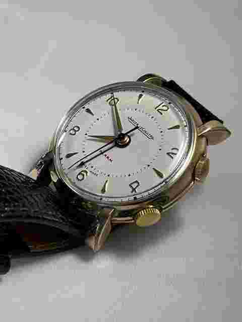 Jaeger-LeCoultre Memovox
                           
                                 EUROPEAN Alarm 18K Gold Plated Vintage Just 2000 Was Produced Cal.601 Swiss