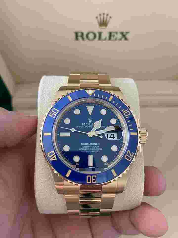 Rolex Submariner Date
                           
                                 Yellow Gold Submariner Date 41mm Blue Dial 126618LB New 2023