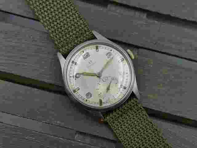 Omega Classic
                           
                                 ref. 2383 6 cal. 30T2 steel 35mm vintage 40's