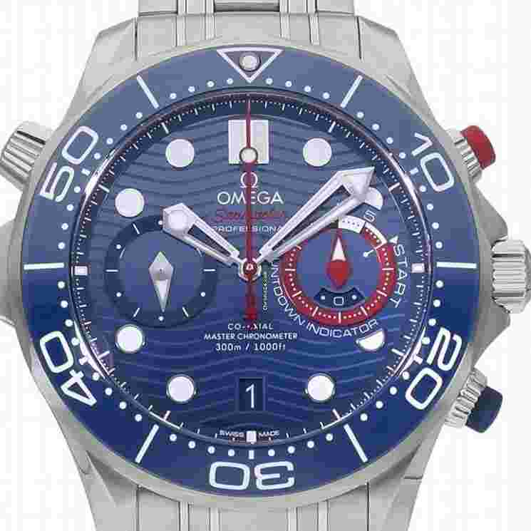 Omega Seamaster Diver 300 M
America's Cup 210.30.44.51.03.002