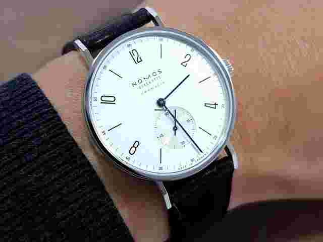 NOMOS Tangente Neomatik
                           
                                 38.5mm Ref. 140 Stainless Steel White Silver Dial Black Leather Strap
