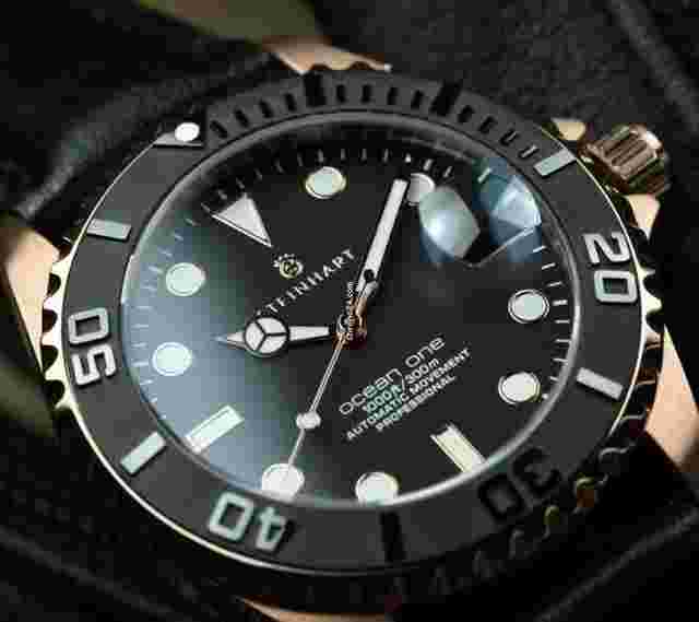 Steinhart Ocean 1
                           
                                 One PINK GOLD Ceramic Bezel Automatic Swiss Dive Watch 103-0746