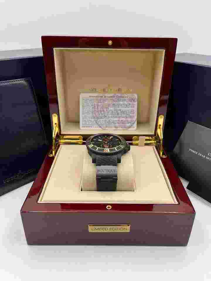 Ulysse Nardin Maxi Marine Diver
                           
                                 Limited Edition 263-95LE Box & Papers