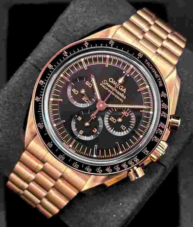Omega Speedmaster Professional Moonwatch
                           
                                 Co-Axial Sedna Gold 310.60.42.50.01.001 - Unworn - Full Set - 2022