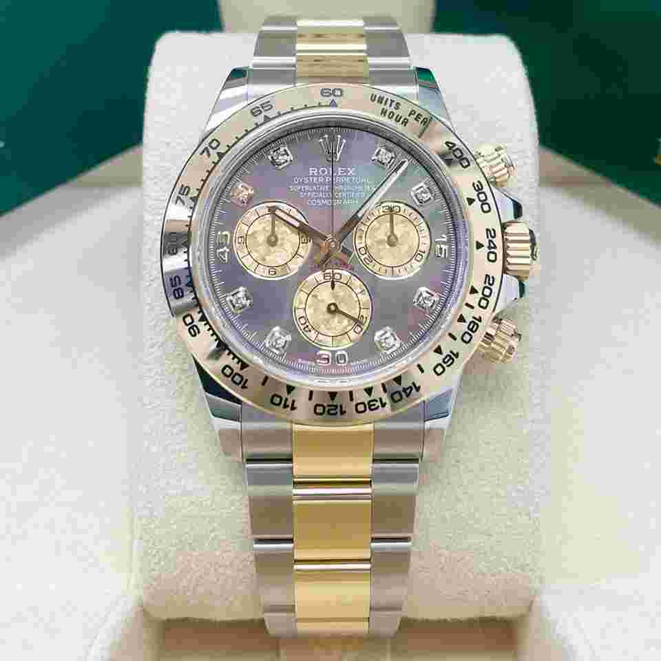 Rolex Daytona
116503 Black Mother of Pearl (MOP) Diamond Tahitian Dial Two Tone Yellow Gold