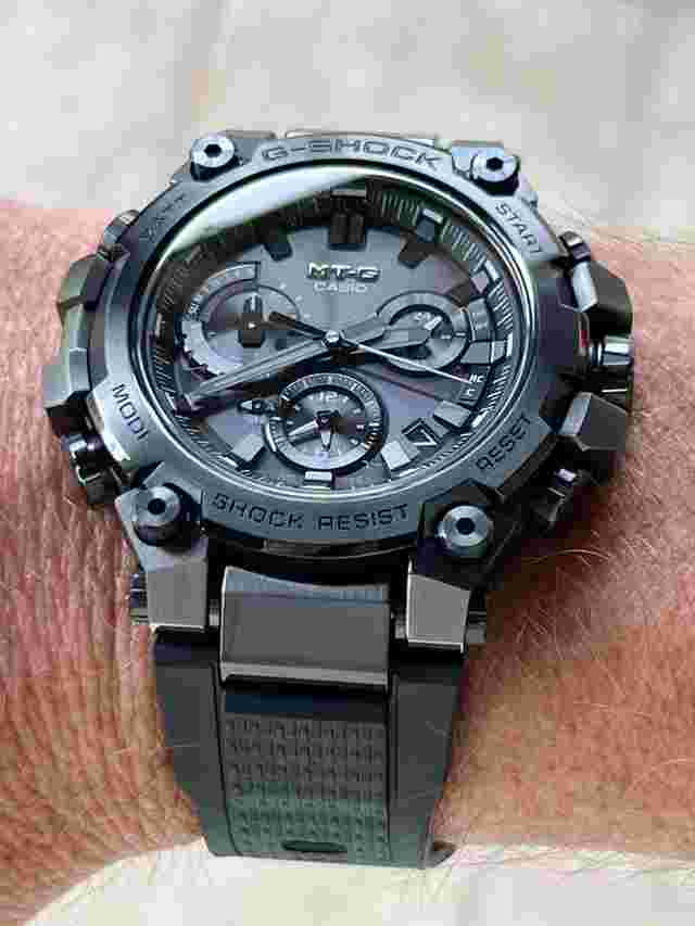 Casio G-Shock
                           
                                 New G-SHOCK MTG-B3000B-1A Solar Bluetooth Sapphire Crystal