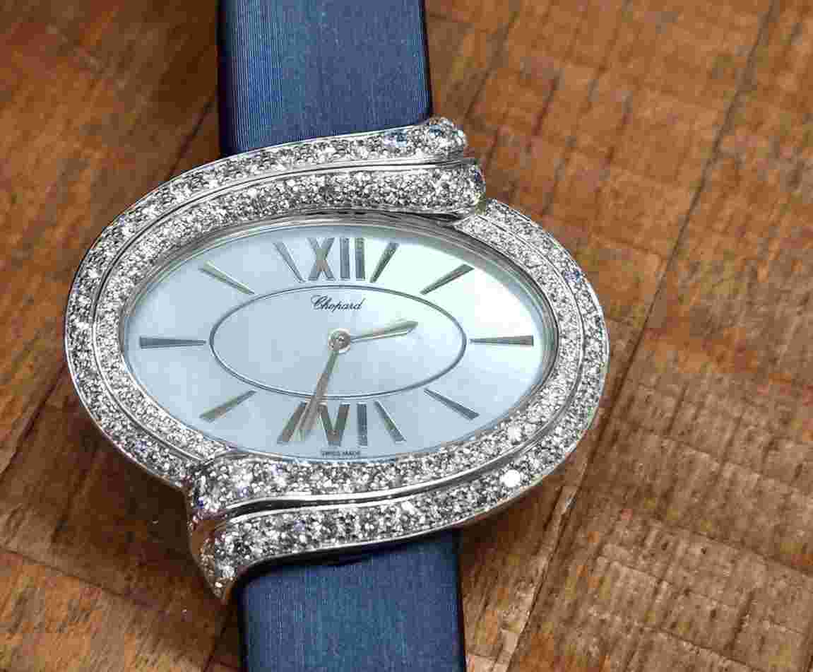 Chopard Happy Diamonds
                           
                                 White Gold Dazzling Diamonds NEW UNWORN 139329-1001