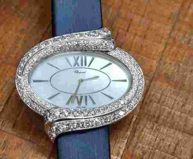 Chopard Happy Diamonds
                           
                                 White Gold Dazzling Diamonds NEW UNWORN 139329-1001