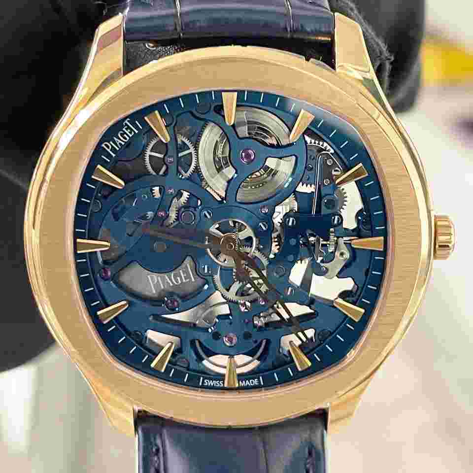 Piaget Polo
Skeleton 42mm Rose Gold Blue Alligator ref: G0A46009