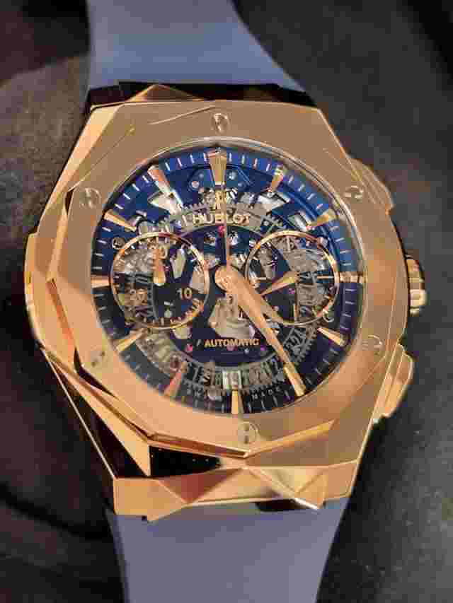 Hublot Classic Fusion Aerofusion
                           
                                 Orlinski Limited Edition NEW UNWORN 525.OX.5180.RX.ORL21