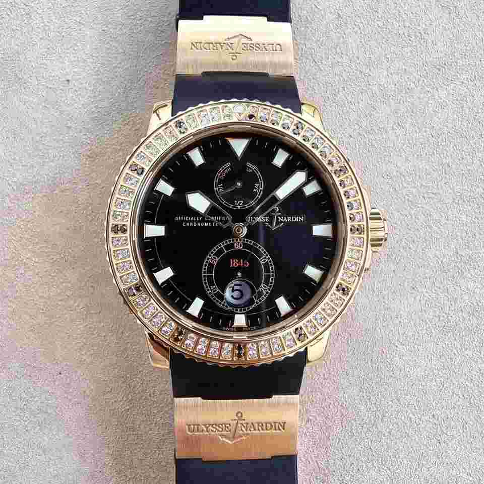 Ulysse Nardin Maxi Marine Diver
                           
                                 42.7mm Rose Gold