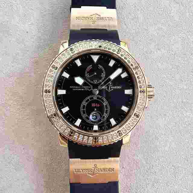 Ulysse Nardin Maxi Marine Diver
                           
                                 42.7mm Rose Gold
