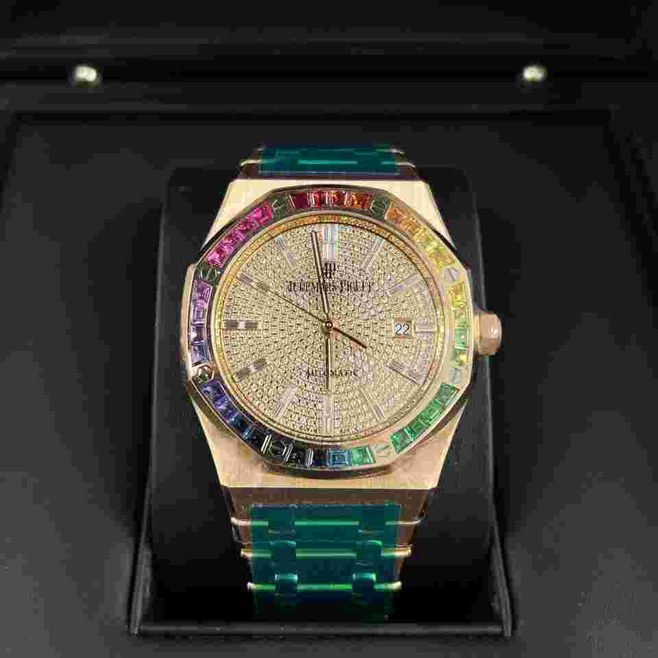 Audemars Piguet Royal Oak
15413OR Rose Gold Factory Pave Dial Rainbow Bezel "In Stock"