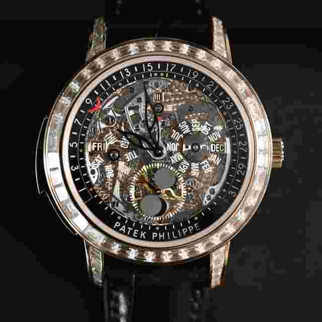 Patek Philippe Minute Repeater Perpetual Calendar
                           
                                 Grande Complication 5304/301R Minute Repeater Retrograde Perpetual Rose Gold