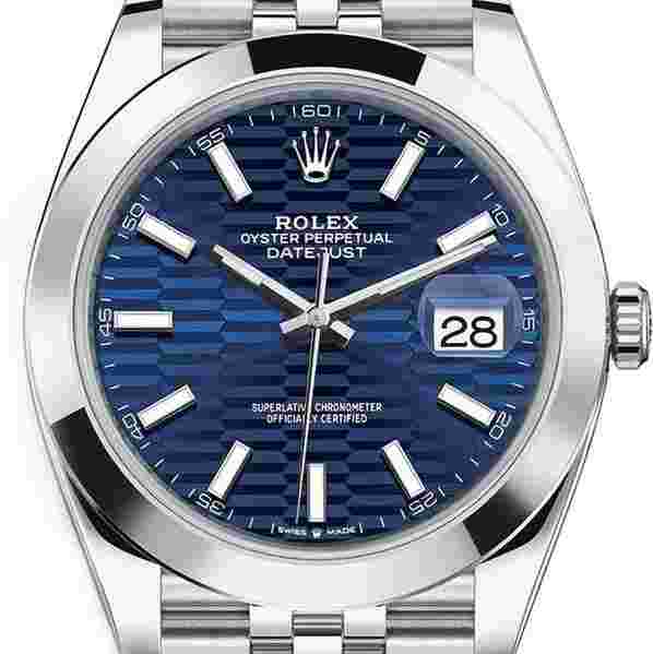 Rolex Datejust 36
36mm Smooth Bezel Stainless Steel Blue Motif Dial Jubilee Bracelet 126200