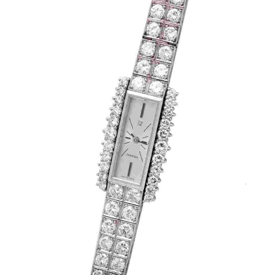 Omega Classic
1960's vintage ladies white gold full diamomd ref 8065