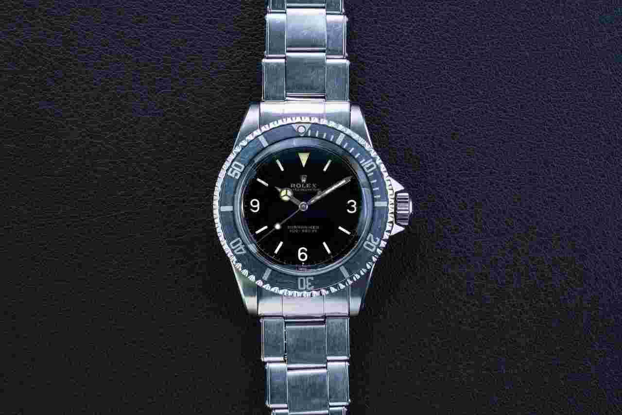 Rolex Submariner (No Date)
                           
                                 Vintage “5512 Explorer-Dial” Submariner