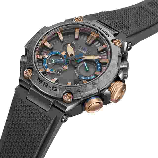 Casio G-Shock
                           
                                 MR-G Kachi-Iro Titanium Limited Edition MRG-B2000R-1A