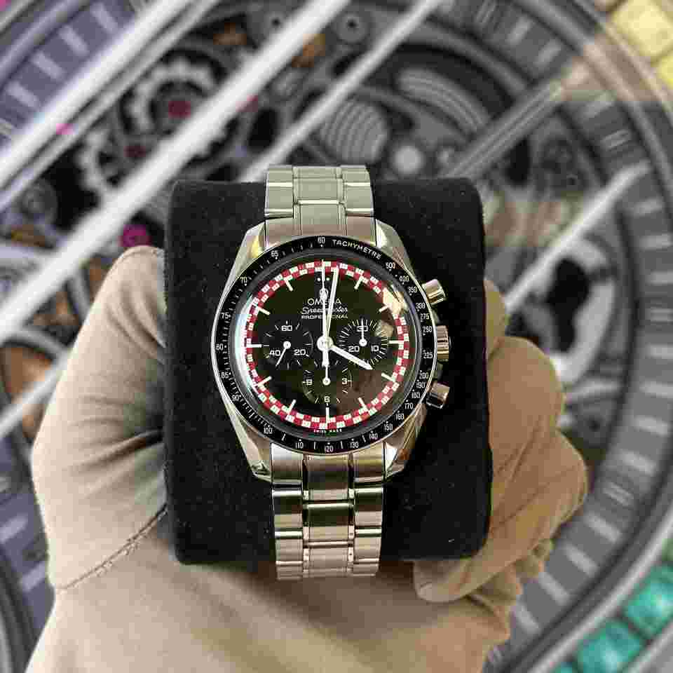 Omega Speedmaster Professional Moonwatch
Tintin