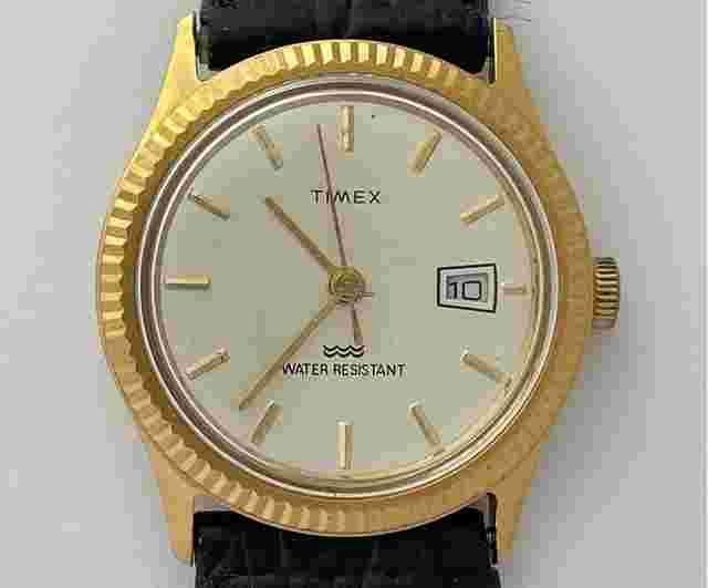 Timex
                           
                                 Calendar Date Gold Plated Vintage
