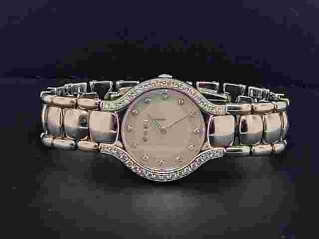 Ebel Beluga
                           
                                 Ladies 27mm Stainless Steel White MOP Diamond Dial Factory Bezel
