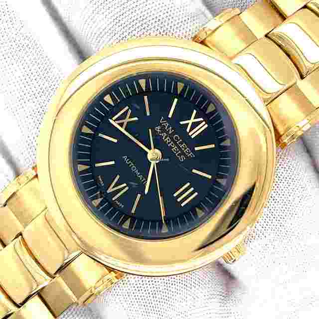 Van Cleef & Arpels
                           
                                 Roma 132054 in 18K Gold & 37 MM Dial