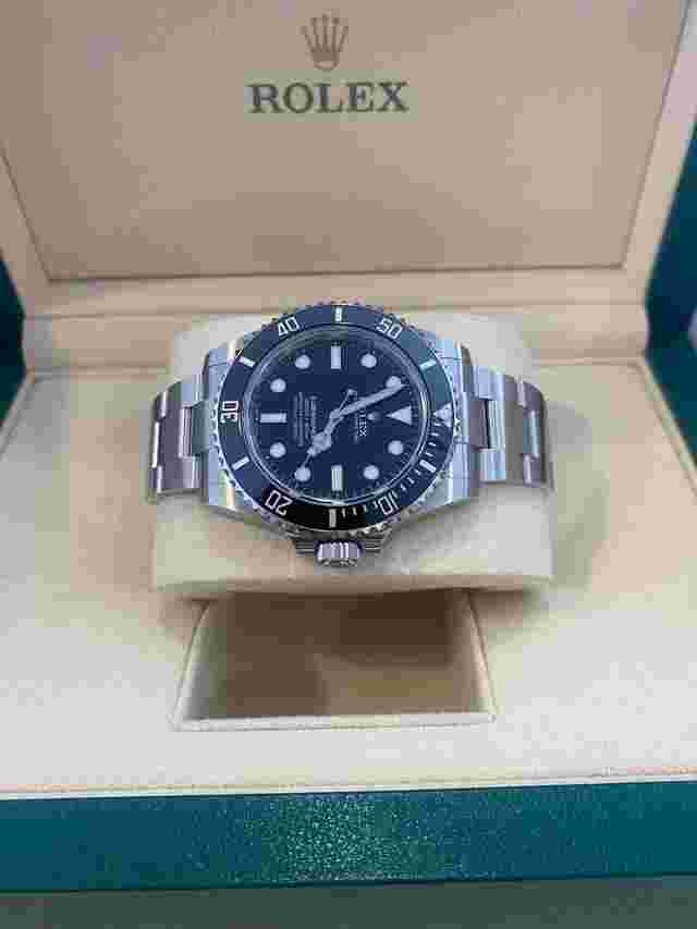 NEW Rolex Submariner NoDate - 124060 - 2023
