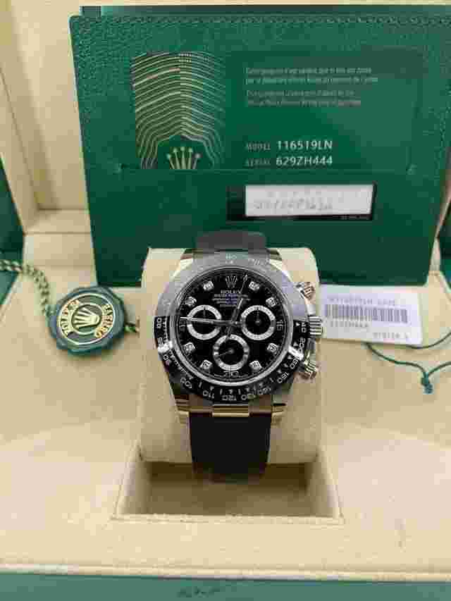 Rolex Daytona
                           
                                 Oyster Perpetual Cosmograph 40mm 2020