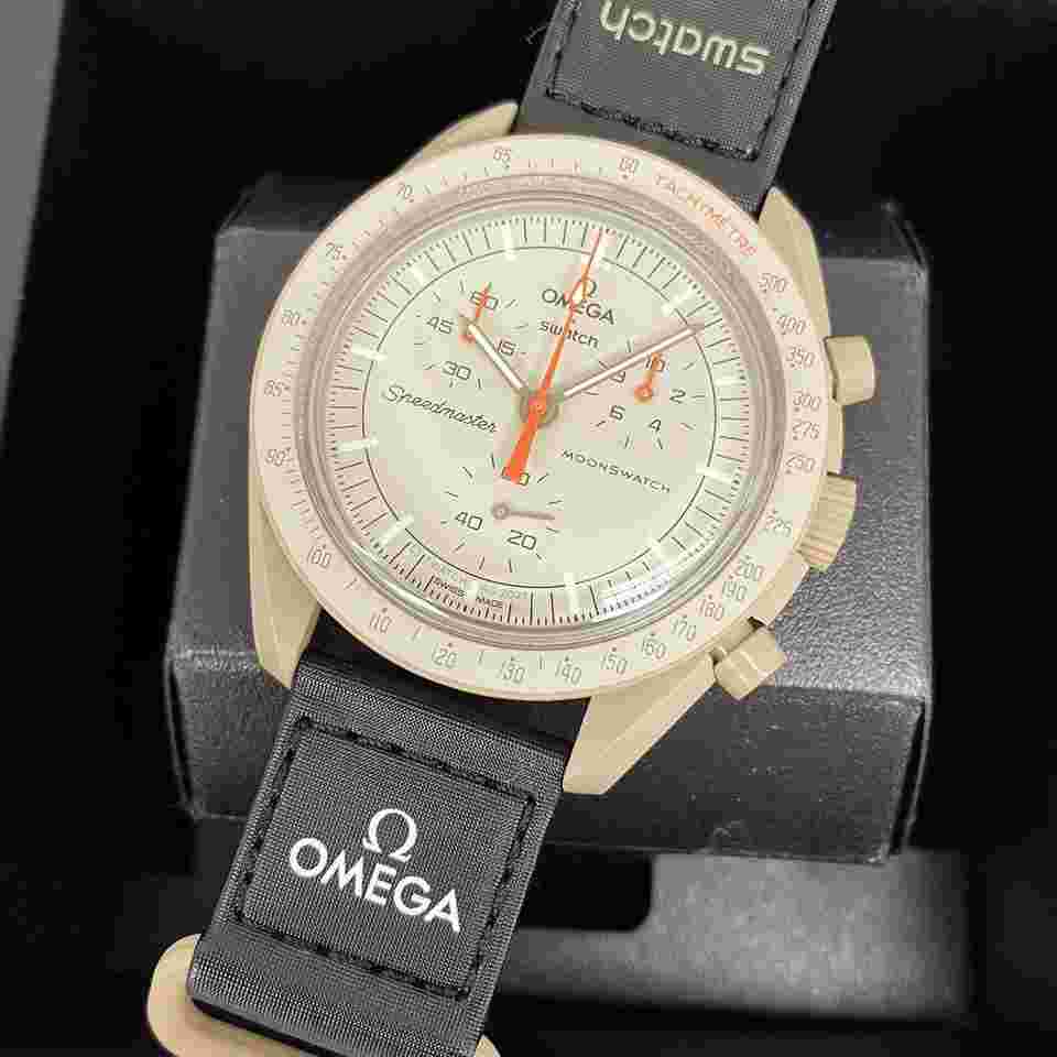 Swatch Moonswatch
NEW Moonswatch "Mission To Jupiter" Swatch x Omega Bronze SO33C100