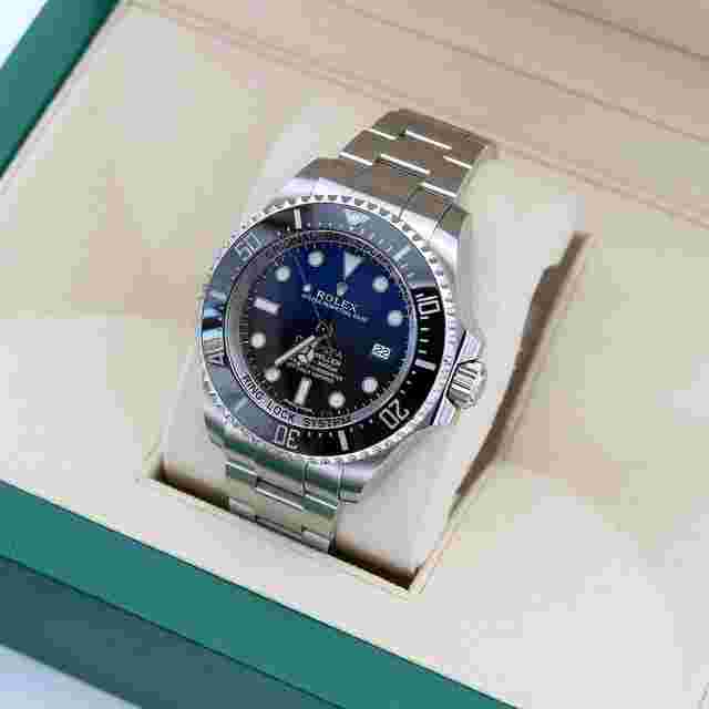 Rolex Sea-Dweller Deepsea
                           
                                 ref. 116660 D-Blue James Cameron Dial - Full Set