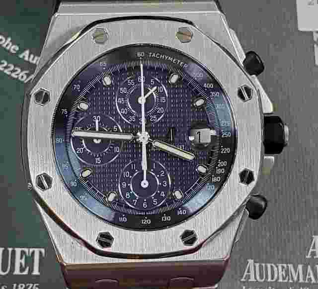 AP Audemars Piguet Chronograph Brick Royal Oak Offshore Blue THE ORIGINAL BEAST 1st Edition Full Set Tags Stickers