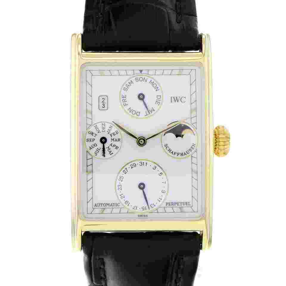 IWC Novecento
IW3546 Perpetual Calendar Moonphase 18k