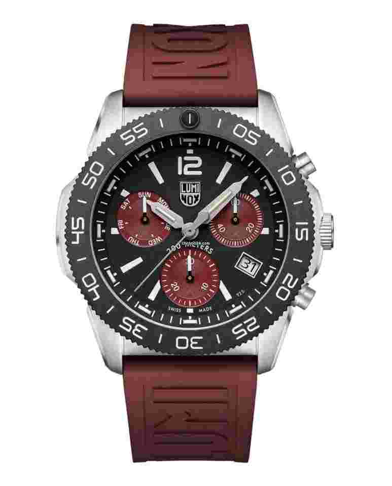 Luminox
                           
                                 Pacific Diver XS.3155.1 Chrono 44 mm Burgundy Rubber Steel Quartz Men's Watch