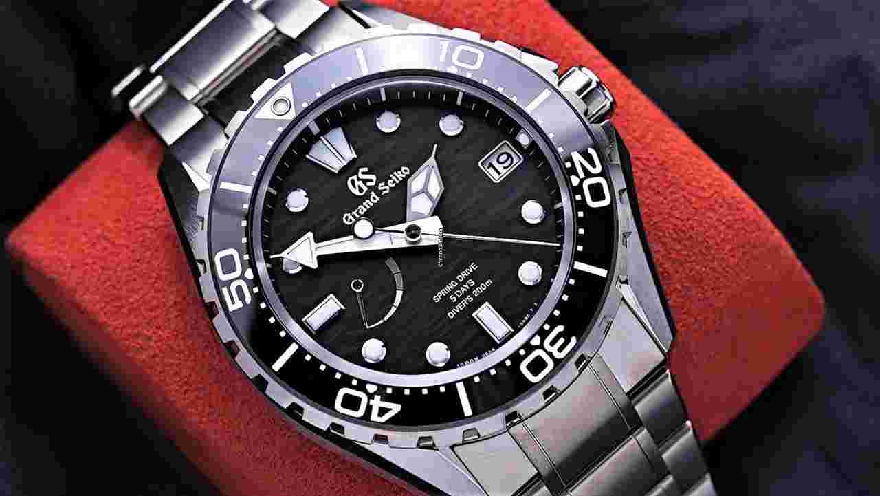 Grand Seiko Evolution 9 Collection
                           
                                 Titanium