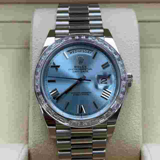 Rolex Day-Date 40
                           
                                 NEW 2024 Day-Date 40 ICE BLUE FACTORY DIAL