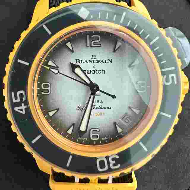Swatch Scuba Fifty Fathoms
                           
                                 Blancpain Scuba Fifty Fathoms Pacific Ocean White 42 SO35P100
