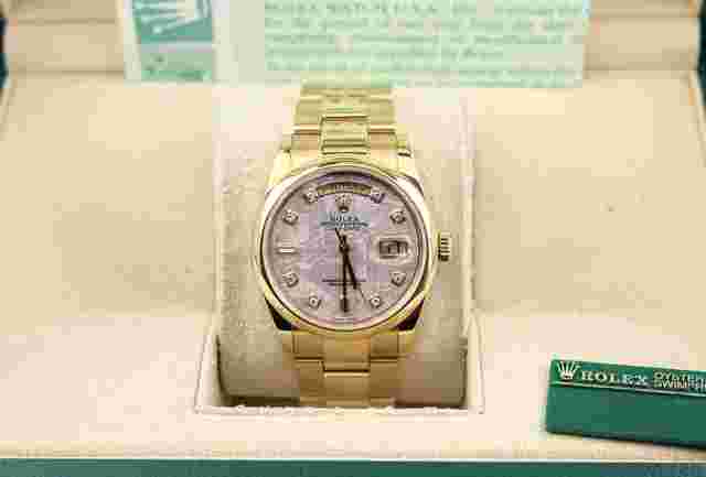 Rolex Day-Date 36
                           
                                 2003 Day-Date 118208 Meteorite Serti Diam Dial 18kt Oyster With paper 36mm