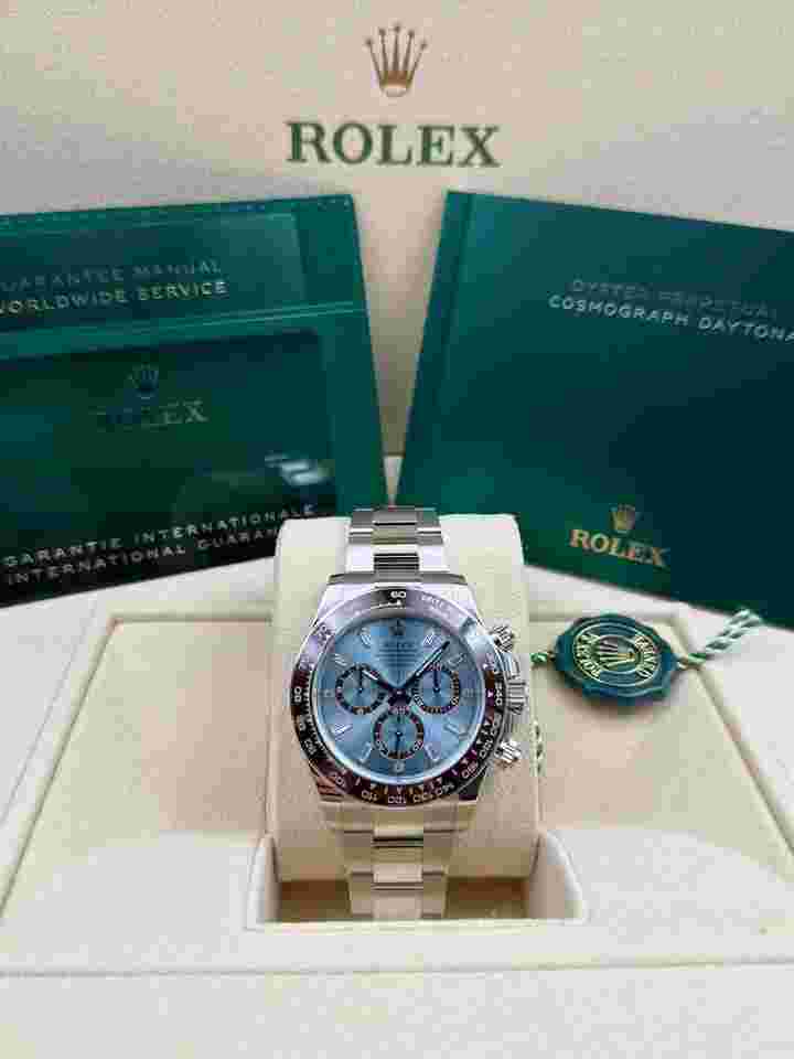 Rolex Daytona
Cosmograph Daytona Ice Blue Baguette Dial Platinum Bracelet 126506A Unworn 2024