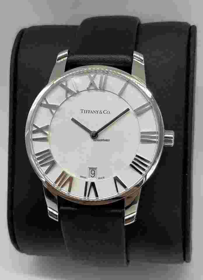 Tiffany Atlas
white dial roman numbers black leather strap steel case Tiffany & Co.