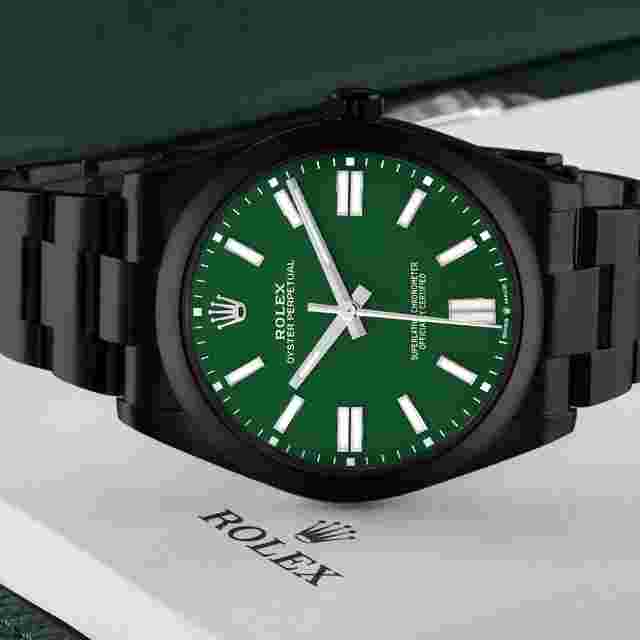 Rolex Oyster Perpetual 41
                           
                                 41mm Green Novelty Black DLC Stealth Superalloy 904L Bespoke Hulk 124300