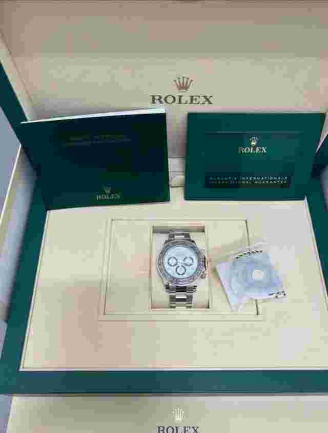 Rolex Daytona
                           
                                 116506 Platinum Oyster Bracelet Ice Blue dial NEW 2023