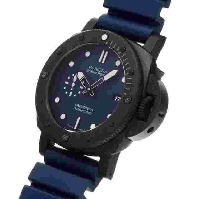 Panerai Submersible
                           
                                 QuarantaQuattro PAM01232 New with tags Mens Watch